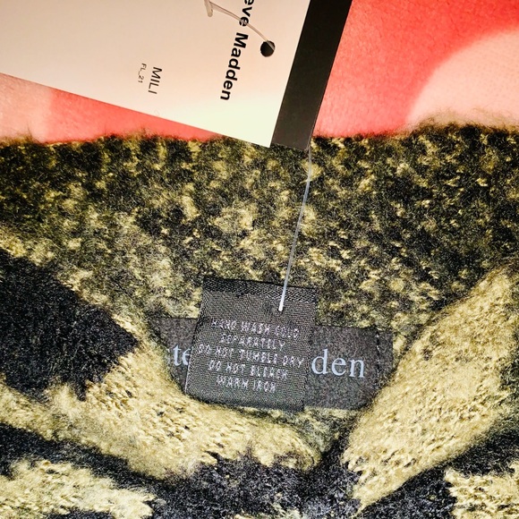 NWT STEVE MADDEN SPECTRUM KNIT 🧶 TWISTED FRONT HEAD WRAP - CAMO, OS, BNWT - Picture 5 of 9